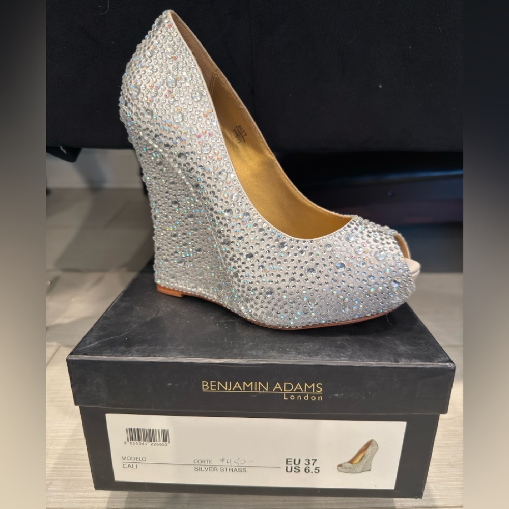 Benjamin Adams London CALI Silver Strass Crystals High Heel Shoes Size 37 / 6.5